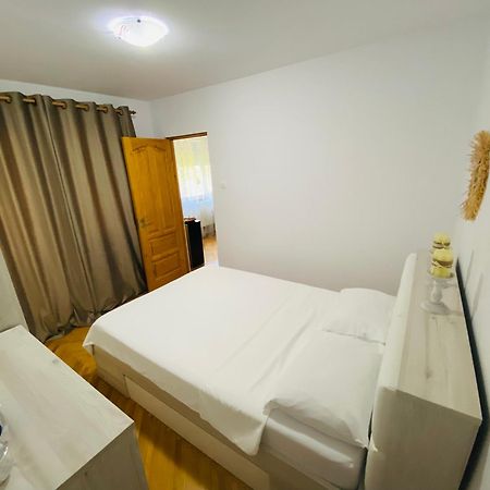 Home Away - Chic And Cozy Apartment Constanta Bagian luar foto